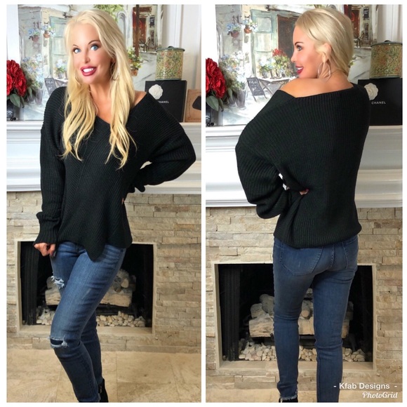 π₯°LAST 2! Black V Neck Diagonal Detail Sweater! - Picture 5 of 8